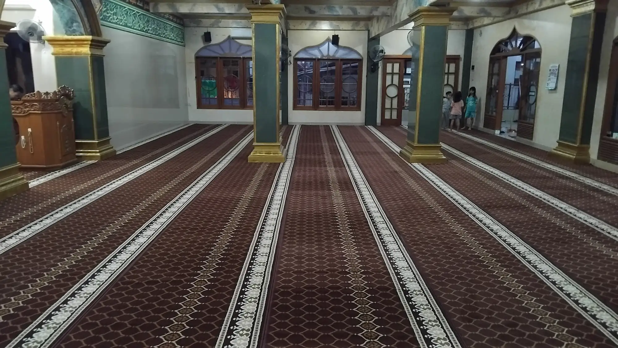 Galeri Pemasangan Karpet Masjid Alhadi