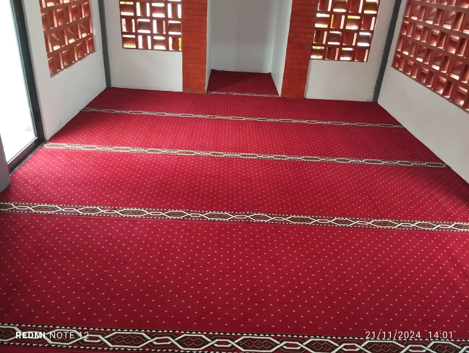 Galeri Pemasangan Karpet Masjid Alhadi