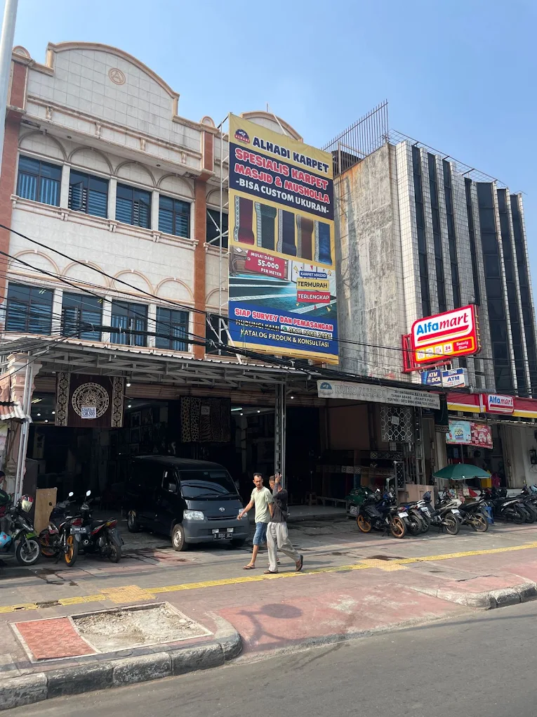 Tampak Depan Toko Alhadi Karpet Tanah Abang